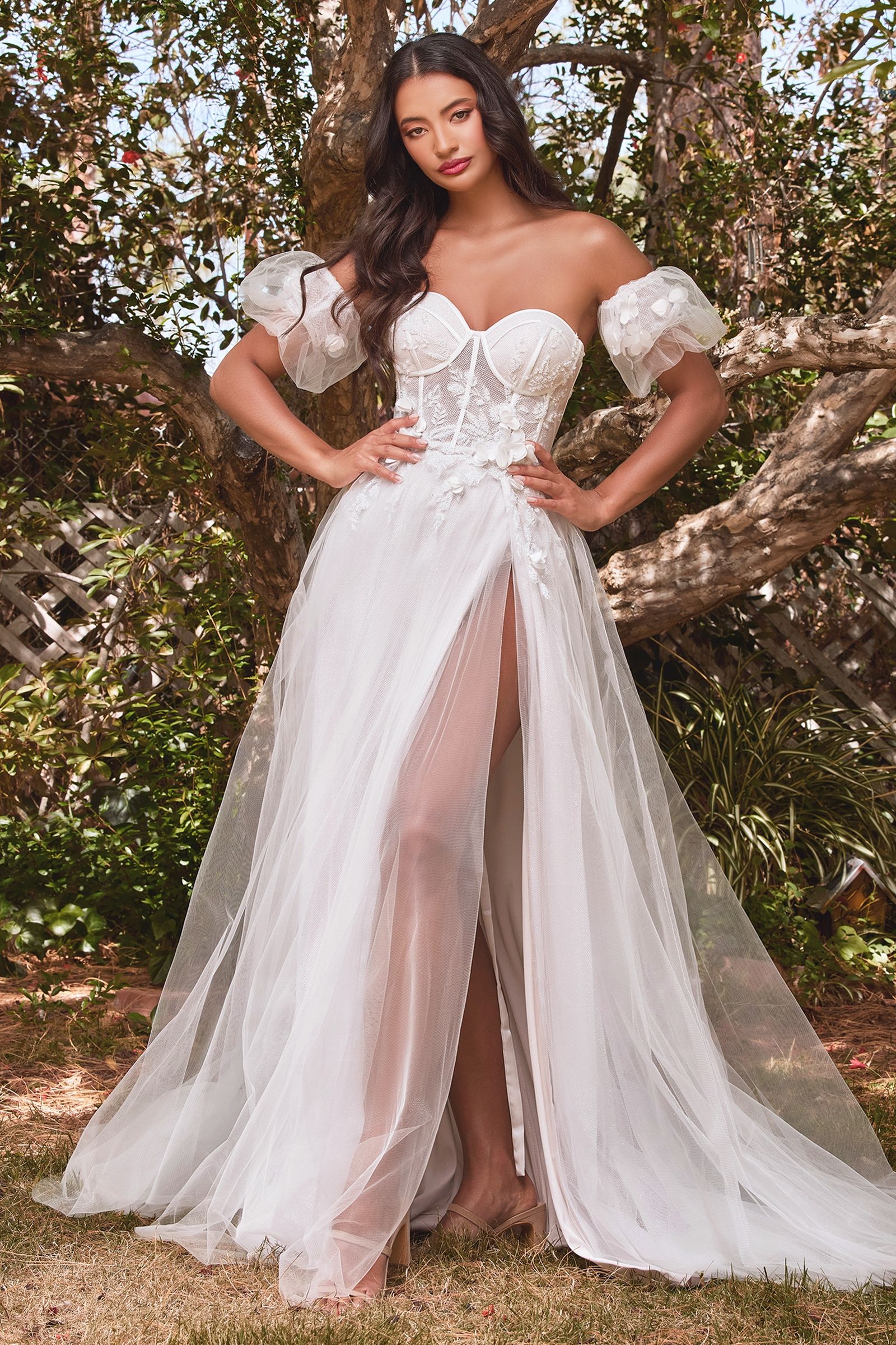 Elegant Bridal Wedding Dress – Timeless Bridal Gown